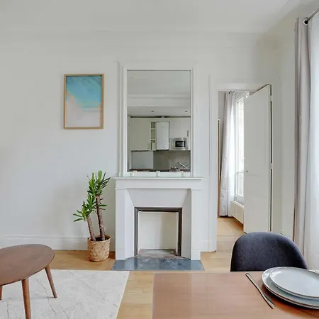 Parisian Charm -1br-3p - 15